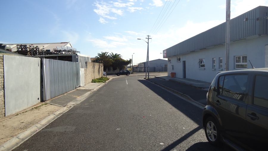 2 Bedroom Property for Sale in Brooklyn Western Cape